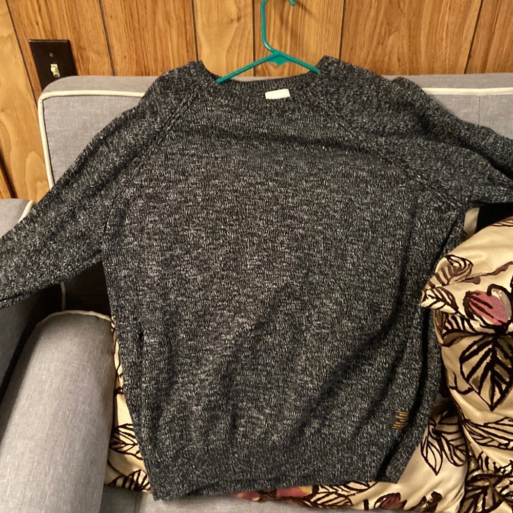 H&M crew neck